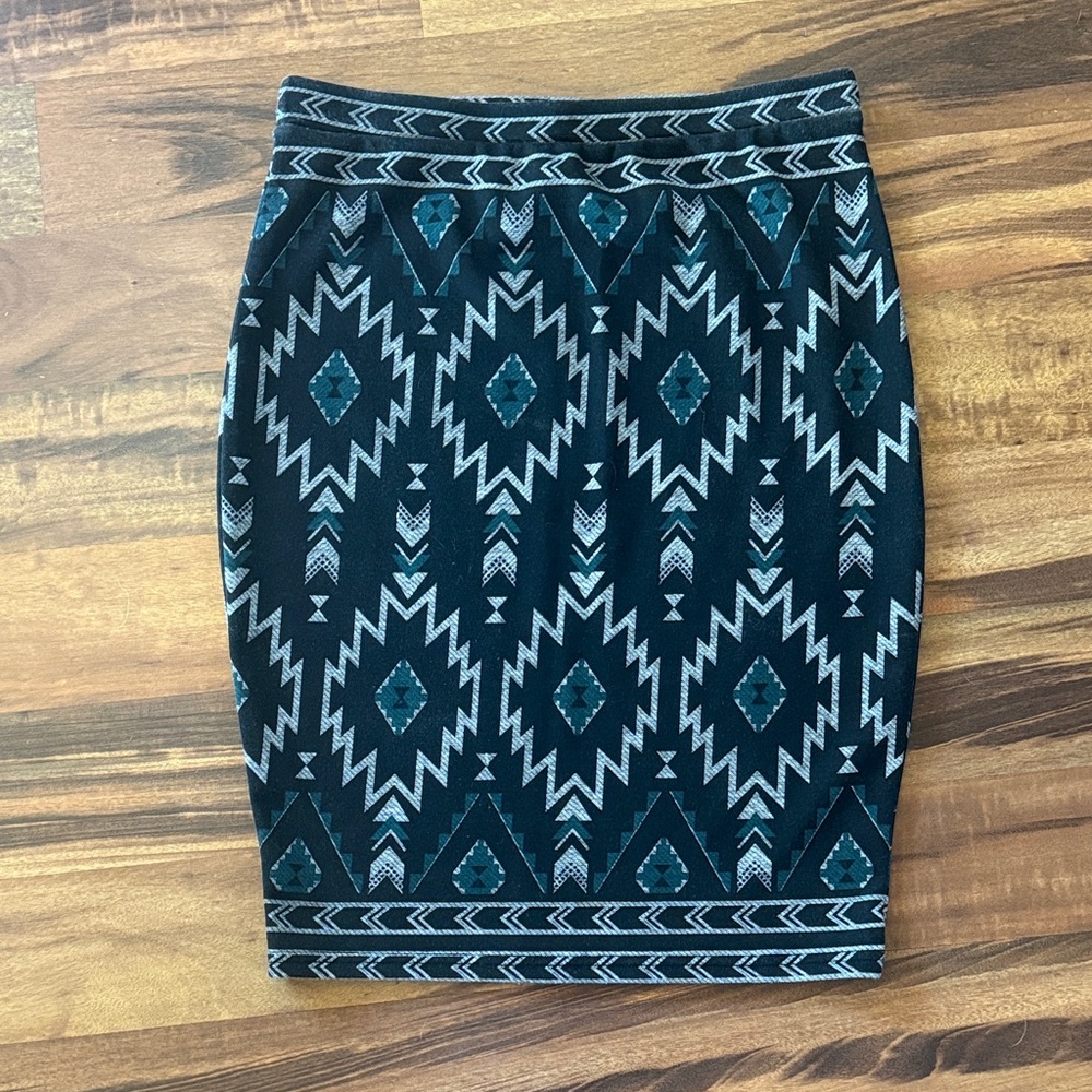 Aztec print pencil skirt